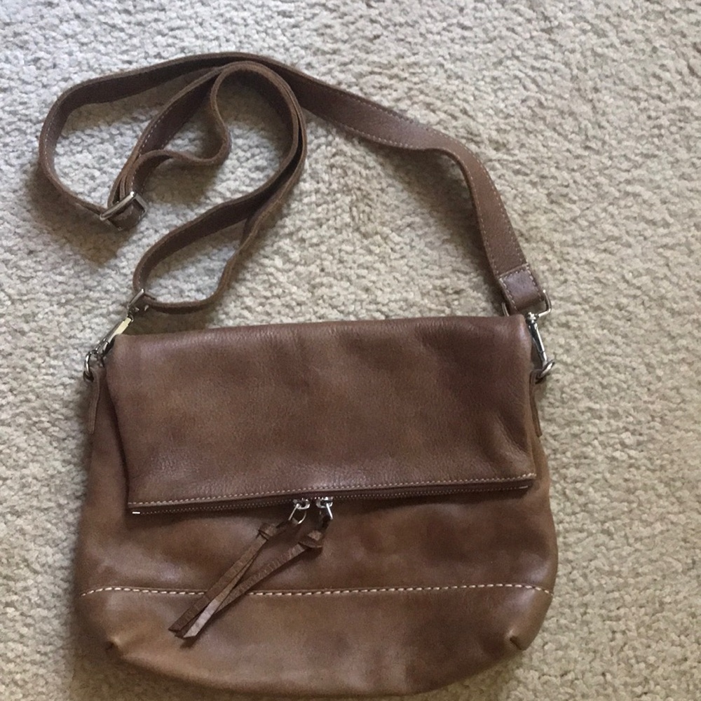 Roots Emma tribe leather flap bag